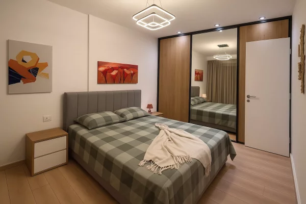 Shtepi ne shitje Apartament ne Tirane, 1+1, Mobilimi E mobiluar, Pagesa 150,000  Euro.