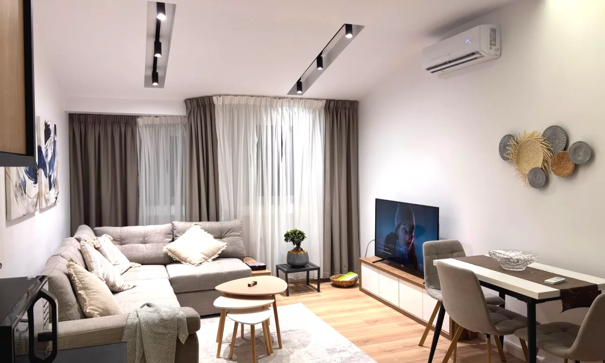 Shtepi ne shitje Apartament ne Tirane, 1+1, Mobilimi E mobiluar, Pagesa 150,000  Euro.