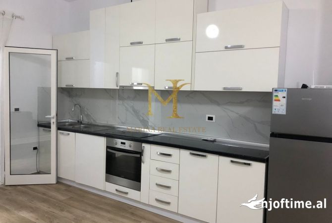 Shtepi me qera Apartament ne Durres, 1+1, Mobilimi E mobiluar, Pagesa 250  Euro.