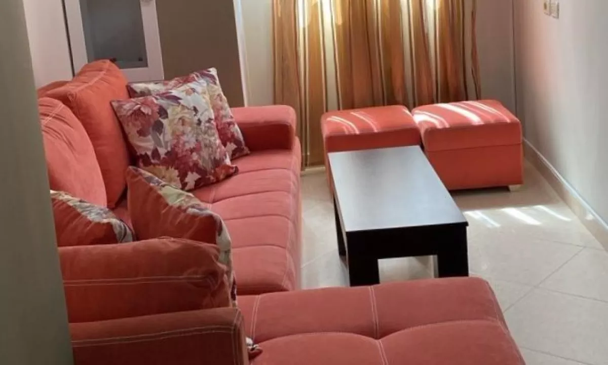Shtepi me qera Apartament ne Tirane, 1+1, Mobilimi E mobiluar, Pagesa 45,000  Leke.