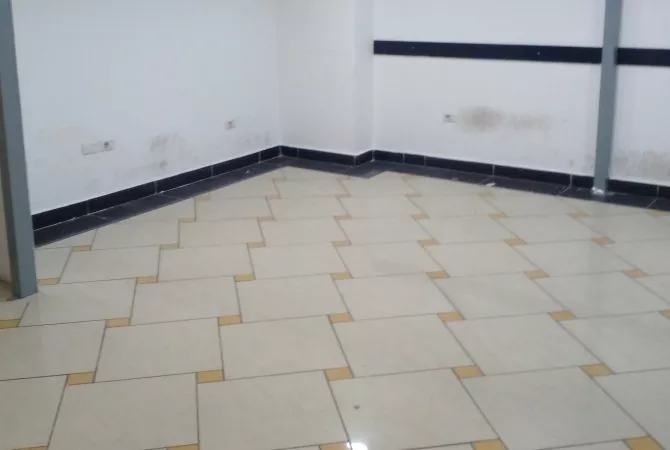 Business Property for Rent 1+1 in Tirana - 610 Euro