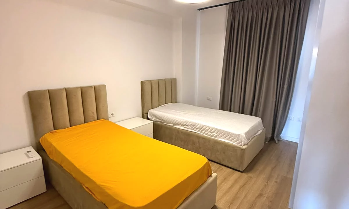 Shtepi me qera Apartament ne Tirane, 2+1, Mobilimi Bosh, pa mobiluar, Pagesa 150,000  Leke.