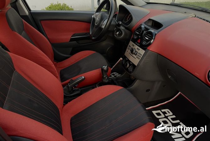 Auto in Vendita a Durazzo, Opel, 2007 Diesel,Kambio Manual Pagamento 2,900  Euro.