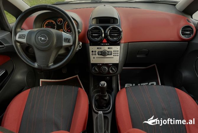 Auto in Vendita a Durazzo, Opel, 2007 Diesel,Kambio Manual Pagamento 2,900  Euro.