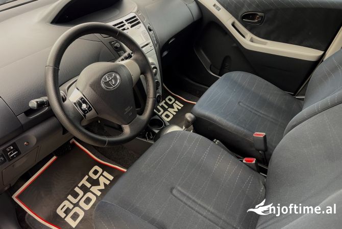 Auto in Vendita a Durazzo, Toyota, 2008 Benzine,Kambio Automatik Pagamento 5,200  Euro.