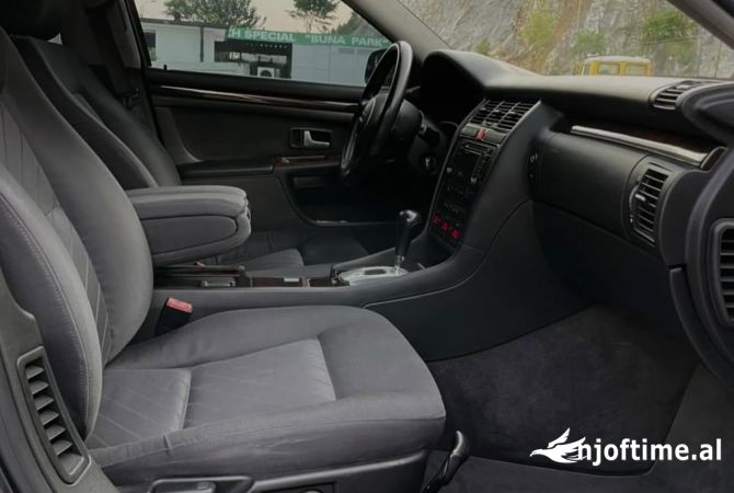 Auto in Vendita a Durazzo, Audi, 2002 Diesel,Kambio Automatik Pagamento 5,600  Euro.