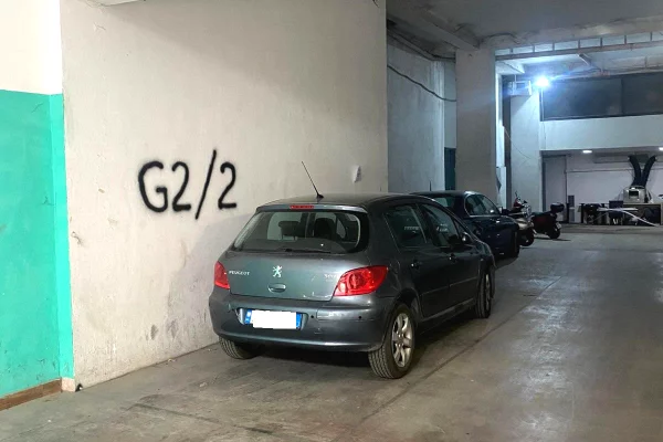 Business Property in Sale 4+1 in Tirana - 1,700,000 Leke