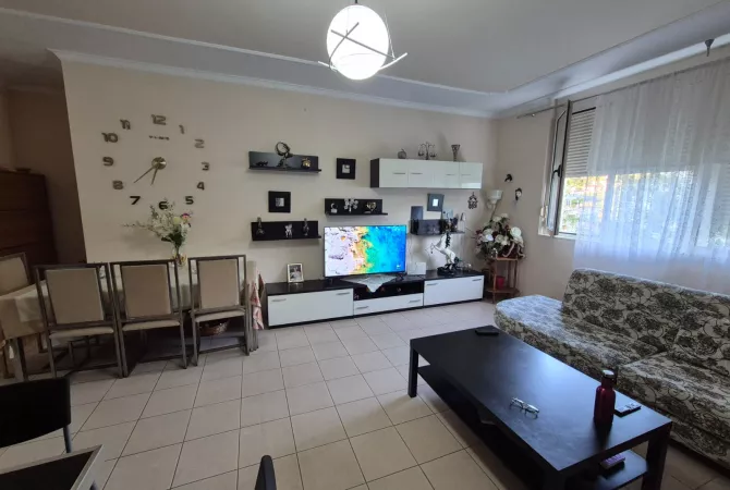 Shtepi ne shitje 2+1 ne Tirane - 240,000 Euro