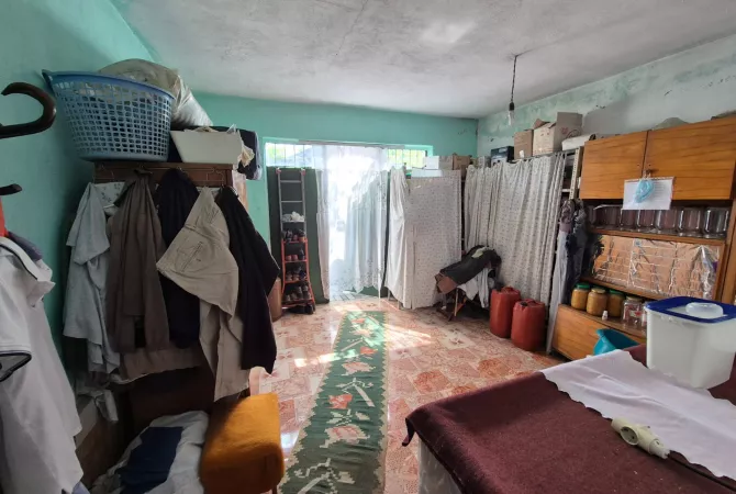 Shtepi ne shitje Shtepi Private ne Tirane, 4+1, Mobilimi E mobiluar, Pagesa 235,000  Euro.