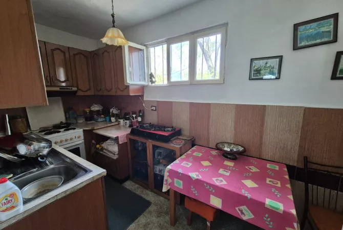 Shtepi ne shitje 4+1 ne Tirane - 235,000 Euro