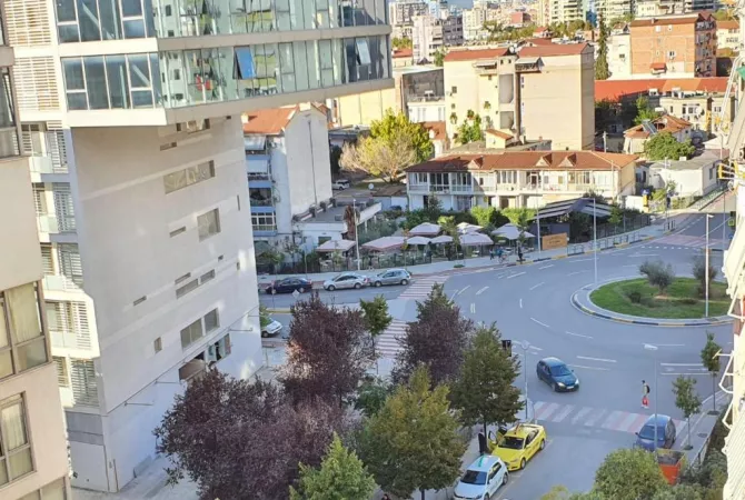 📍Shitet apartament 2+1 tek📍Komuna e Parisit!