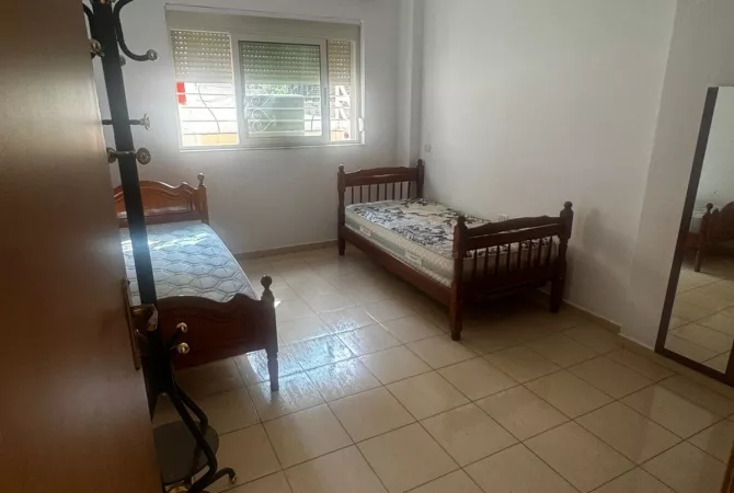 Appartamento in vendita a Tirana 1+1, Arredato