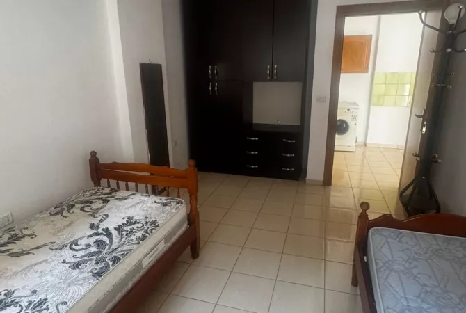 Appartamento in vendita a Tirana 1+1, Arredato