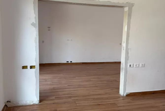 Jepen me qira 2 dublekse per zyra tek Tirana Garden Building!