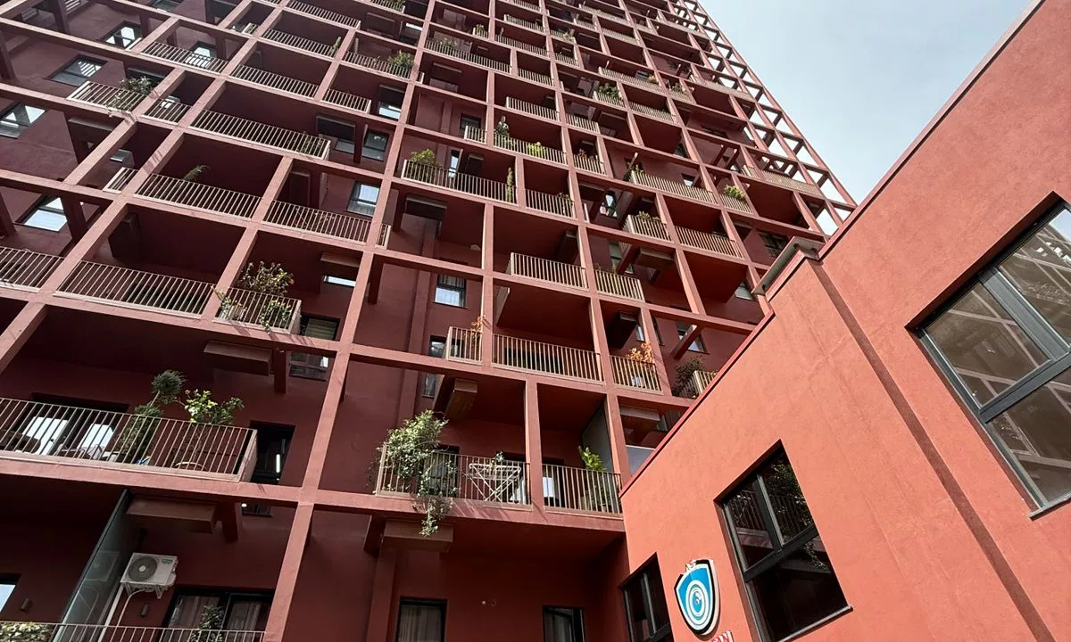 Jepen me qira 2 dublekse per zyra tek Tirana Garden Building!