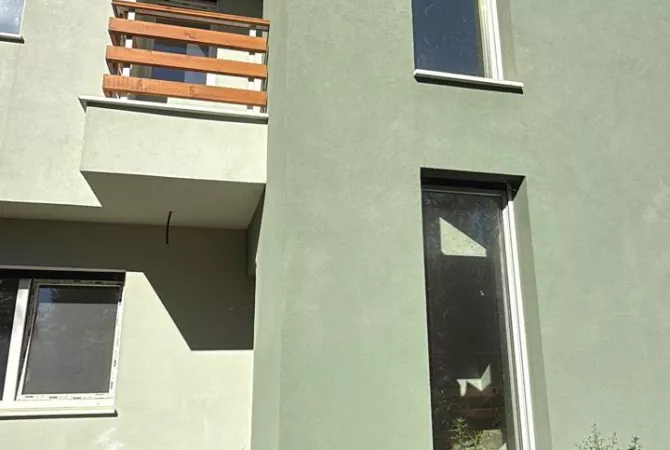 Shtepi ne shitje Vila Luksoze ne Tirane, 6+1, Mobilimi Bosh, pa mobiluar, Pagesa 850,000  Euro.