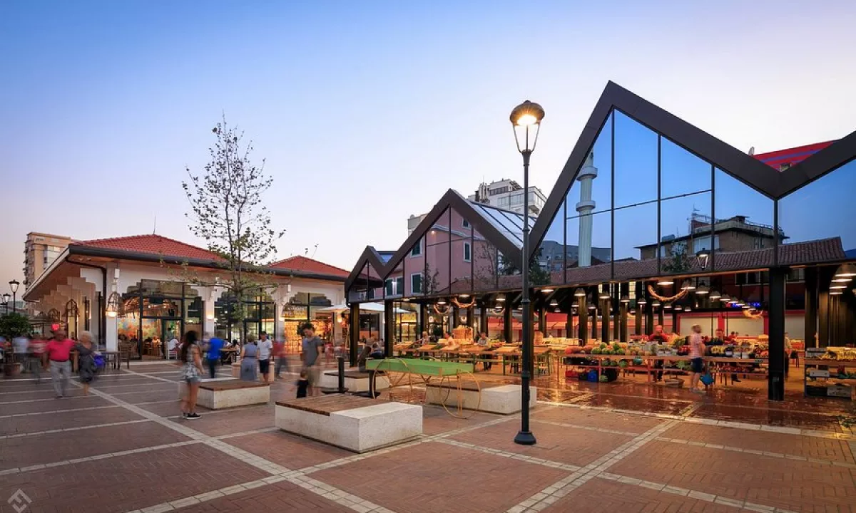 Shtepi ne shitje Apartament ne Tirane, 2+1, Mobilimi Bosh, pa mobiluar, Pagesa 223,100  Euro.