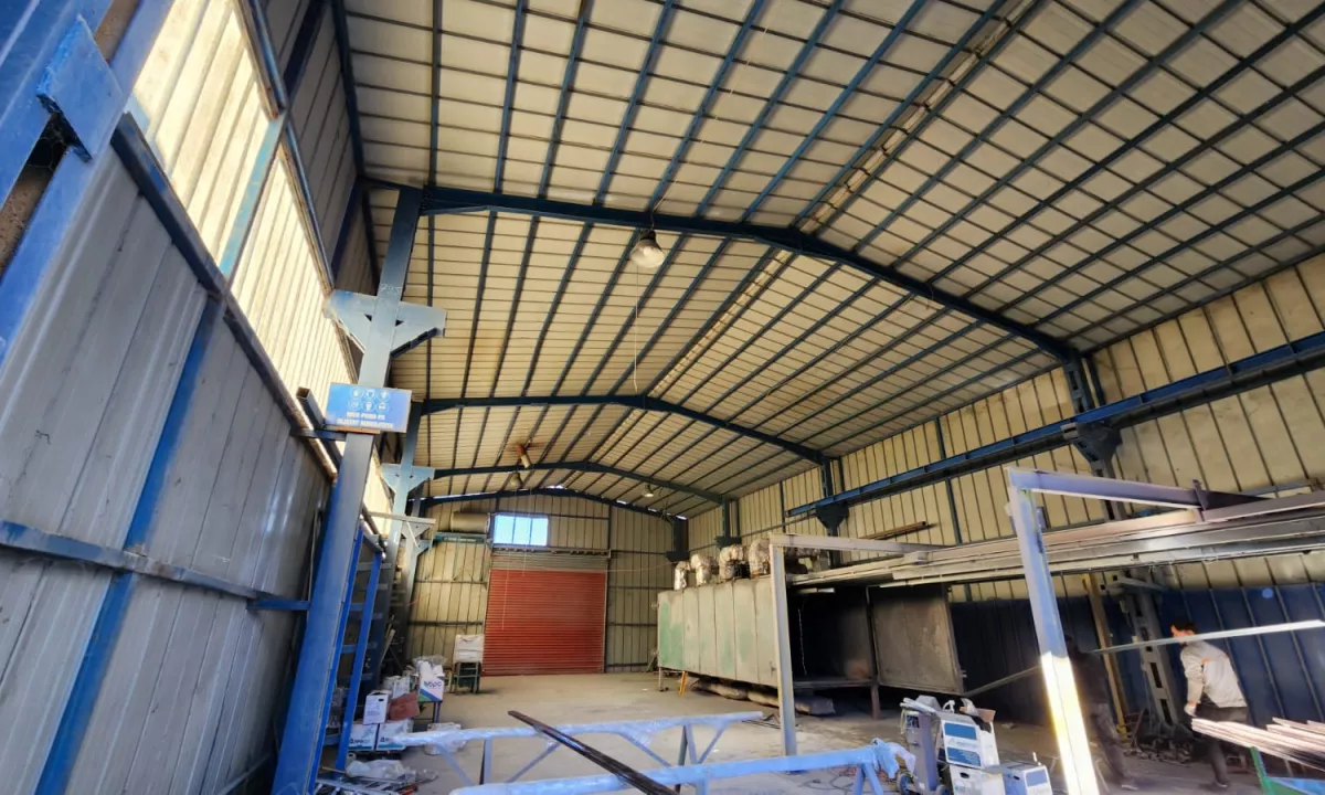 Shtepi ne shitje Apartament ne Lushnje, 7+1, Mobilimi E mobiluar, Pagesa 2,100,000  Euro.