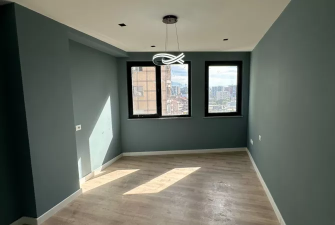 Shtepi ne shitje Apartament ne Tirane, 3+1, Mobilimi Bosh, pa mobiluar, Pagesa 200,000  Euro.