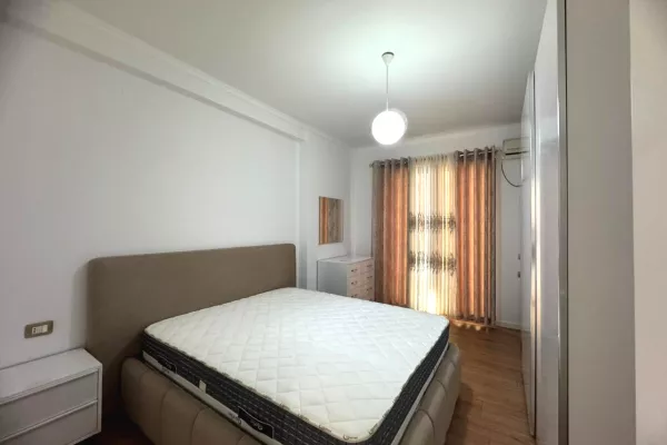 Shtepi me qera Apartament ne Tirane, 1+1, Mobilimi E mobiluar, Pagesa 500  Euro.