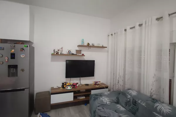 Shtepi ne shitje Apartament ne Tirane, 2+1, Mobilimi E mobiluar, Pagesa 170,000  Euro.