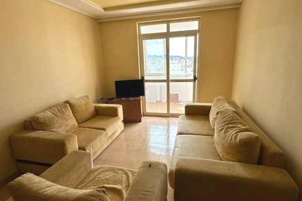 Shtepi ne shitje Apartament ne Tirane, 2+1, Mobilimi E mobiluar, Pagesa 134,000  Euro.