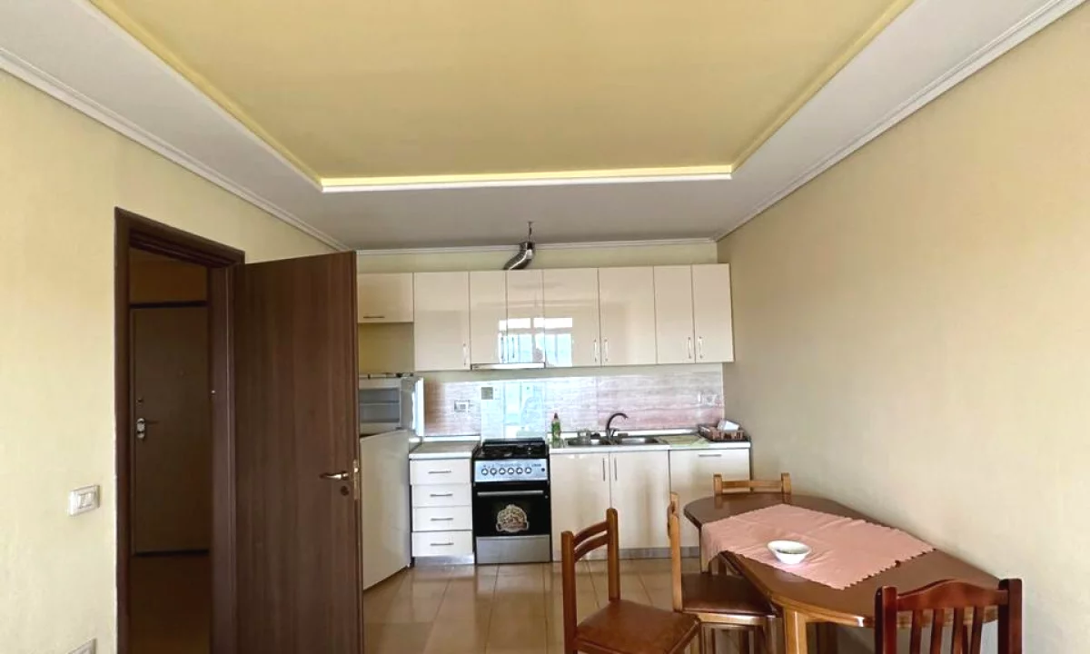 Shtepi ne shitje Apartament ne Tirane, 2+1, Mobilimi E mobiluar, Pagesa 134,000  Euro.