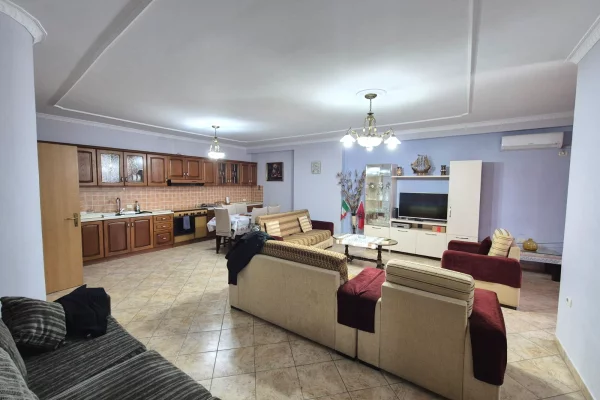 Casa in affitto 2+1 a Tirana - 700 Euro