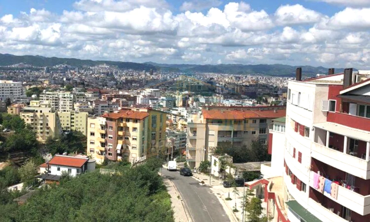 Shtepi me qera Apartament ne Tirane, 1+1, Mobilimi E mobiluar, Pagesa 350  Euro.