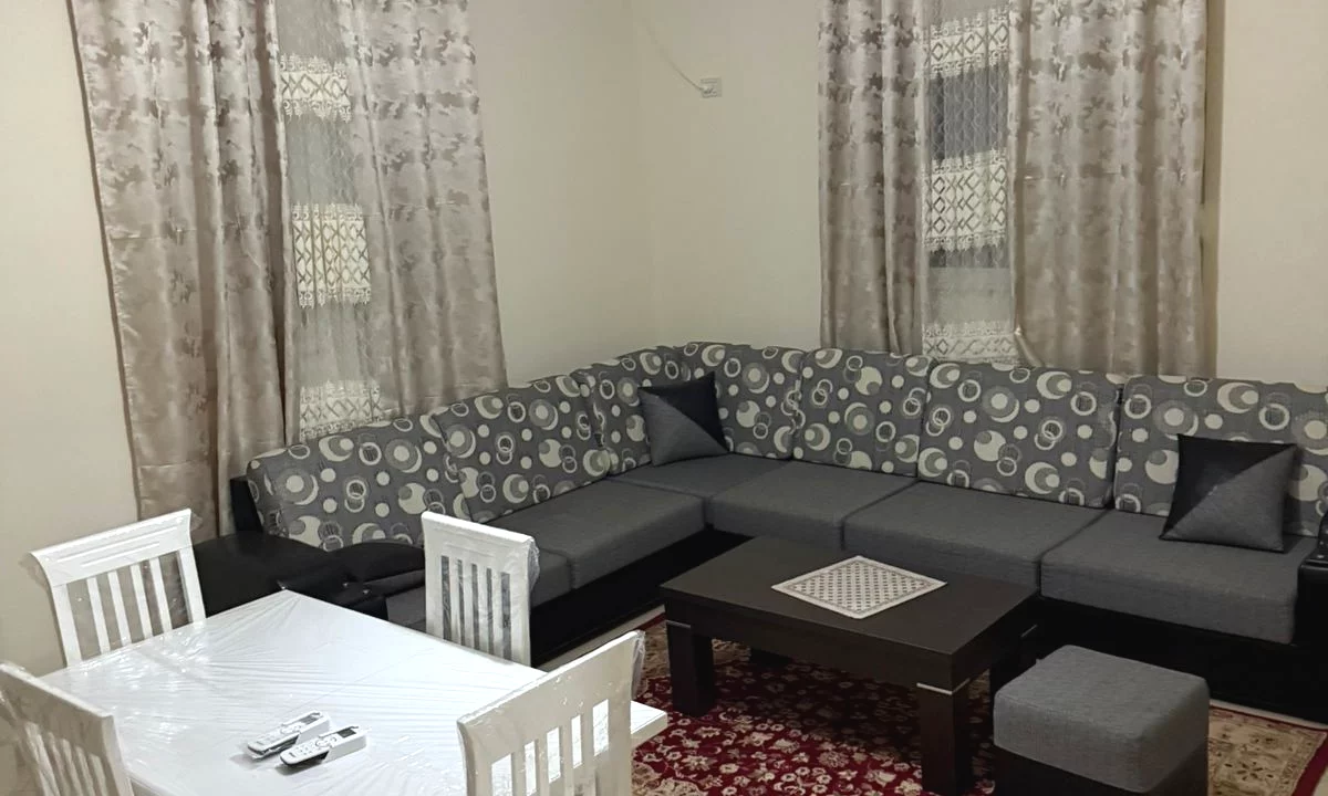 Shtepi me qera Apartament ne Tirane, 2+1, Mobilimi E mobiluar, Pagesa 450  Euro.