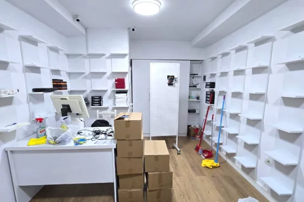 Business Property in Sale 1+1 in Tirana - 120,000 Euro