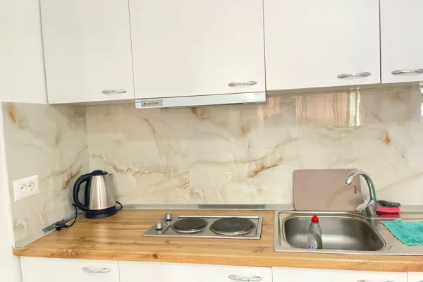 Shtepi me qera Apartament ne Tirane, 2+1, Mobilimi E mobiluar, Pagesa 700  Euro.