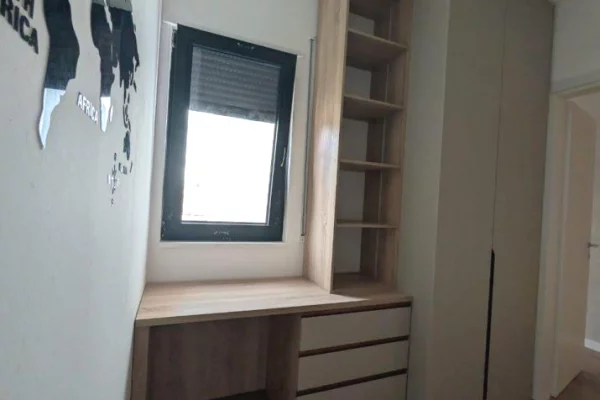 Shtepi me qera Apartament ne Tirane, 2+1, Mobilimi E mobiluar, Pagesa 900  Euro.