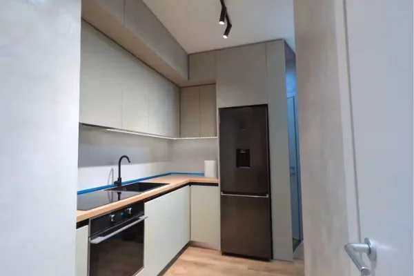 Shtepi me qera Apartament ne Tirane, 2+1, Mobilimi E mobiluar, Pagesa 900  Euro.