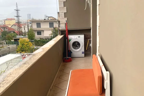 Shtepi me qera Apartament ne Tirane, 1+1, Mobilimi E mobiluar, Pagesa 400  Euro.