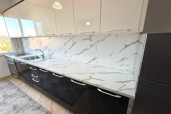 Shtepi me qera Apartament ne Tirane, 1+1, Mobilimi E mobiluar, Pagesa 450  Euro.