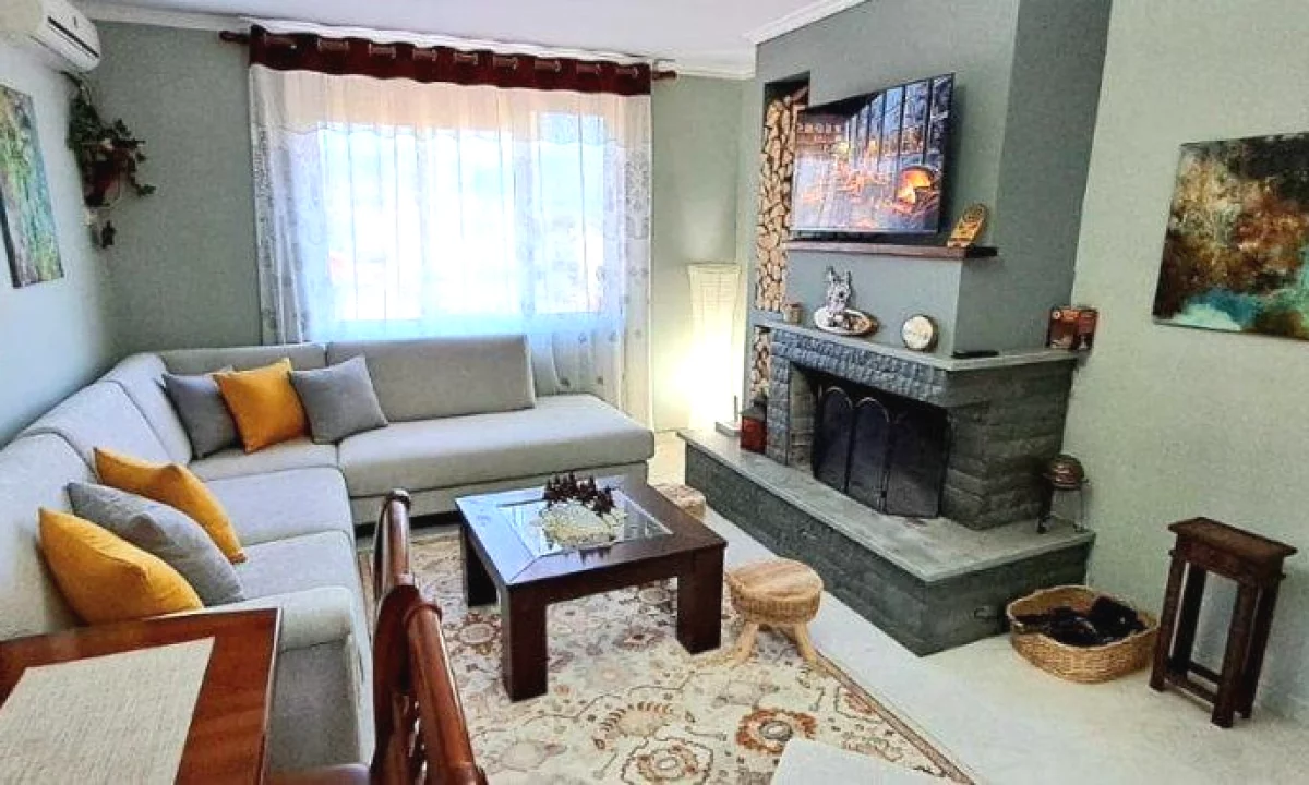 Shtepi me qera Apartament ne Tirane, 1+1, Mobilimi E mobiluar, Pagesa 350  Euro.