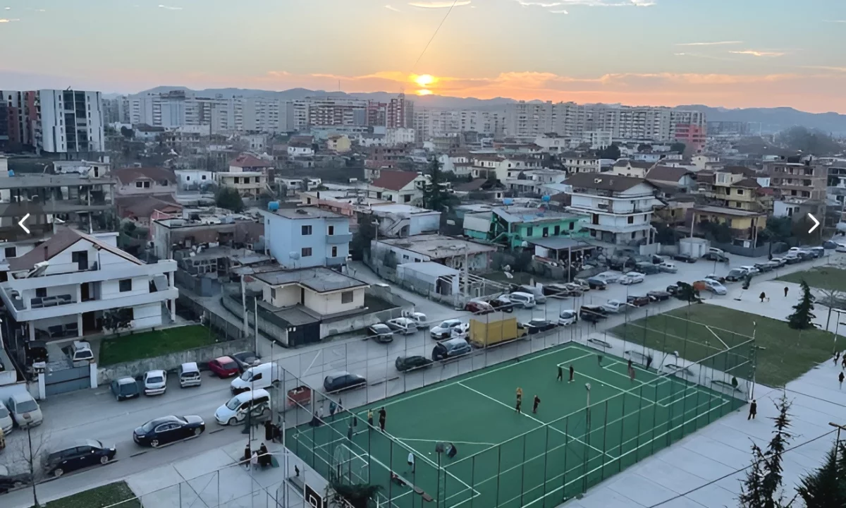 Shtepi me qera Apartament ne Tirane, 1+1, Mobilimi Bosh, pa mobiluar, Pagesa 1,410  Euro.