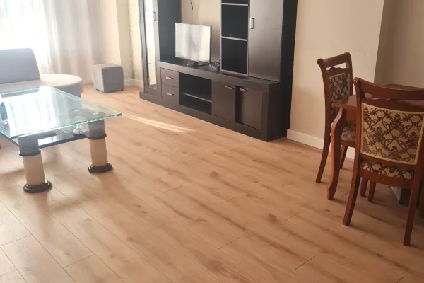 Shtepi me qera Apartament ne Tirane, 2+1, Mobilimi E mobiluar, Pagesa 800  Euro.