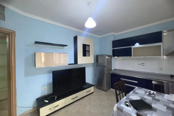 Shtepi me qera Apartament ne Tirane, 2+1, Mobilimi E mobiluar, Pagesa 500  Euro.