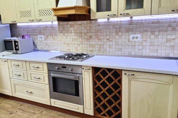 Shtepi me qera Apartament ne Tirane, 2+1, Mobilimi E mobiluar, Pagesa 600  Euro.