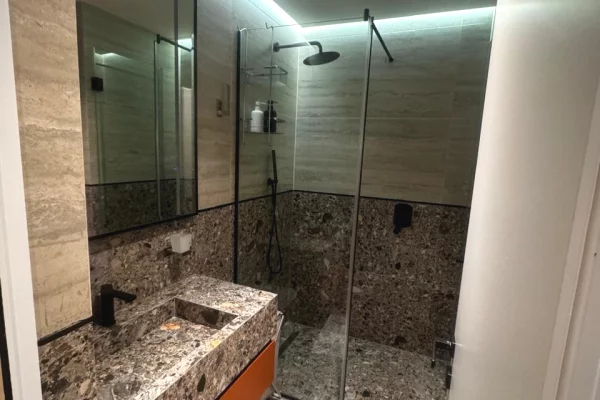 Appartamento in vendita a Tirana Garsoniere, Arredato