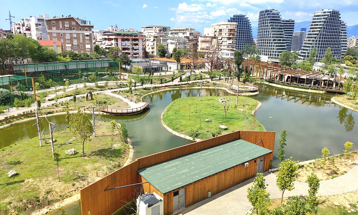 Shtepi me qera Apartament ne Tirane, 1+1, Mobilimi E mobiluar, Pagesa 400  Euro.