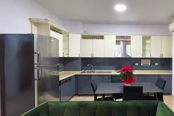 Shtepi me qera Apartament ne Tirane, 2+1, Mobilimi E mobiluar, Pagesa 750  Euro.