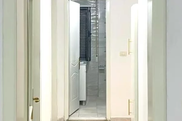 Shtepi me qera Apartament ne Tirane, 2+1, Mobilimi E mobiluar, Pagesa 750  Euro.