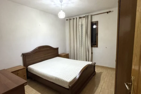 Shtepi me qera Apartament ne Tirane, 2+1, Mobilimi E mobiluar, Pagesa 450  Euro.