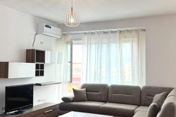 🏡 APARTAMENT ME QERA 2+1 – Kodra e diellit 600€!!!