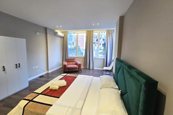 Shtepi ne shitje Apartament ne Tirane, 2+1, Mobilimi E mobiluar, Pagesa 210,000  Euro.