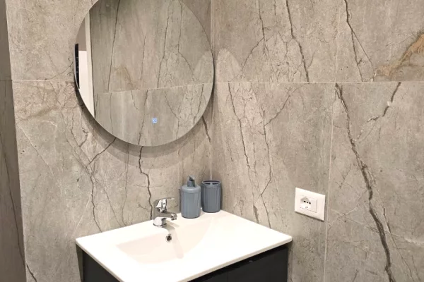 Shtepi me qera Apartament ne Tirane, Garsoniere, Mobilimi E mobiluar, Pagesa 400  Euro.