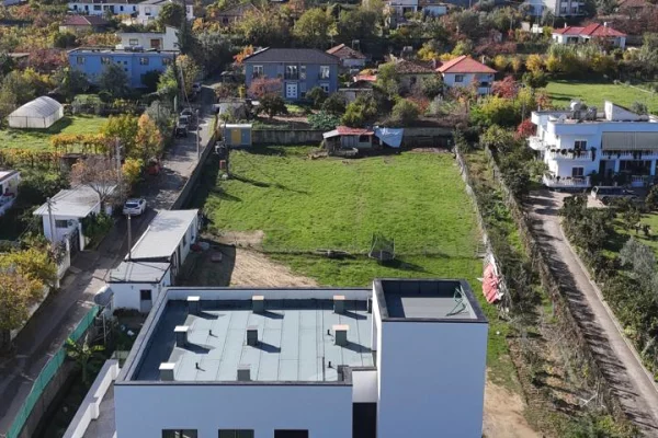 Ambient biznesi me qera 6+1 ne Tirane - 3,000 Euro